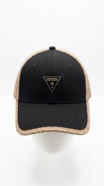 Gorra Guess Negra Beige