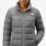 Casaca Acolchada The North Face para Mujer Gris Jaspeado de Pluma