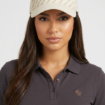 Guess Gorra con Estampado de Monograma GUESS y Placa Triangular Mujer Beige