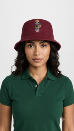 Polo Ralph Lauren Sombrero Piluso Bucket Hat Polo Bear Vino Borgoña - Imagen 2