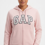 Polera GAP Rosa Pastel con Cremallera, Capucha y Logo Clásico Blanco
