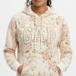 Polera GAP con Capucha para Mujer – Estampado Floral Crema y Rosa