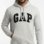 Polera GAP Gris Jaspeado con Capucha y Logo Clásico Negro