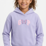 Polera GAP Kids Lila Pastel para Niña con Capucha y Gráfico de Mariposa