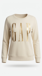 Polera GAP Mujer – Crema con Cuello Redondo y Logo Dorado Metalizado - Imagen 2