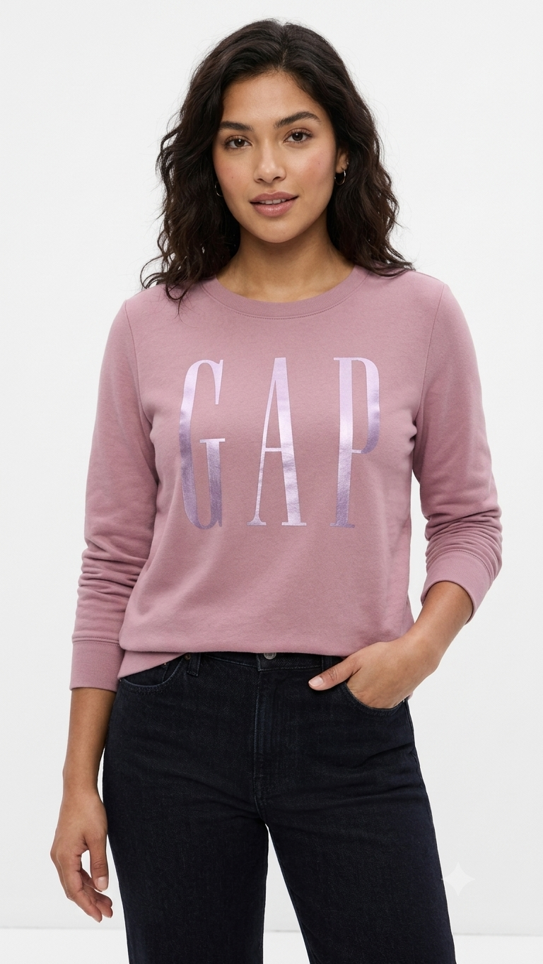 sudadera-gap-mujer-rosa-viejo-logo-metalizado-cuello-redondo Polera GAP Mujer – Rosa Viejo con Cuello Redondo y Logo Lila Metalizado - Imagen 1